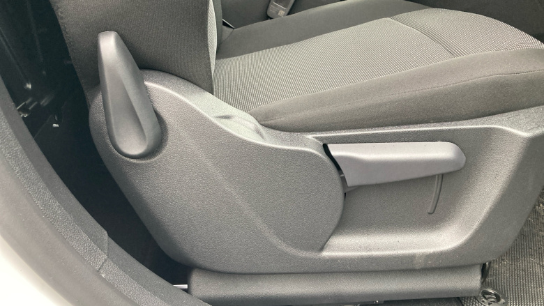 Peugeot Partner Standard Diesel 1.5 BlueHDi 100 Asphalt Van